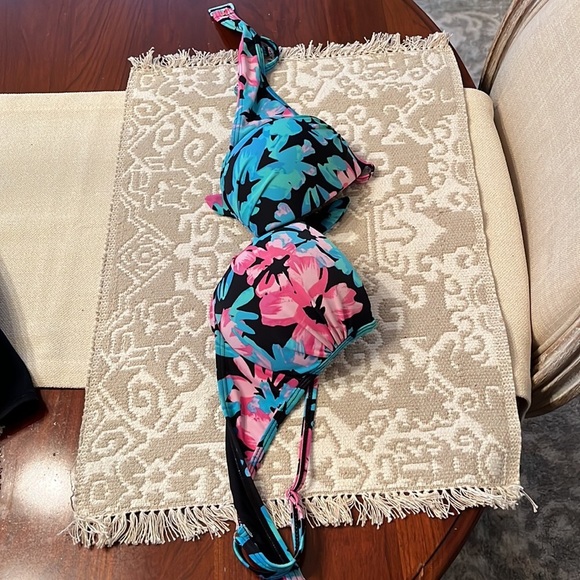 SO Medium Bikini with Padded Bra in EUC - Picture 3 of 6